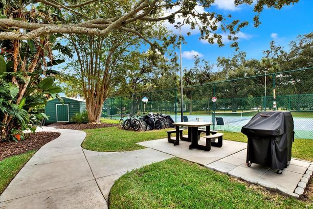 2611 BAYSHORE BOULEVARD 304, Tampa, FL 33629