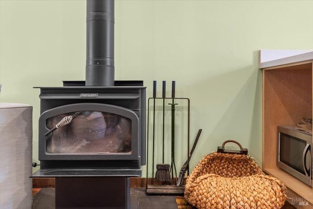 5647 Highway 128 Hwy, Geyserville, CA 95441