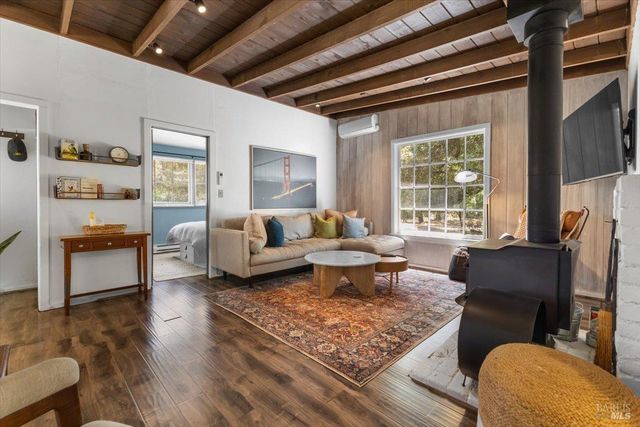 5647 Highway 128 Hwy, Geyserville, CA 95441