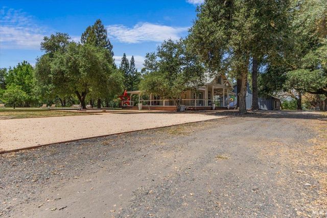 5647 Highway 128 Hwy, Geyserville, CA 95441