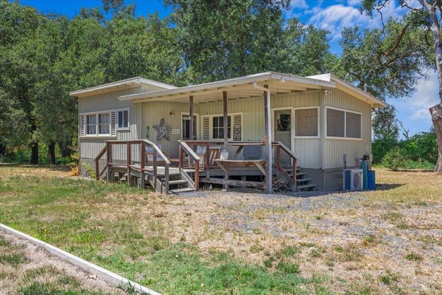5647 Highway 128 Hwy, Geyserville, CA 95441