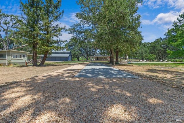 5647 Highway 128 Hwy, Geyserville, CA 95441