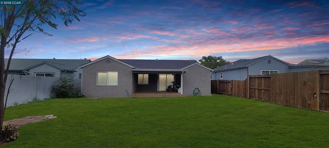 2744 El Rey St, Antioch, CA 94509