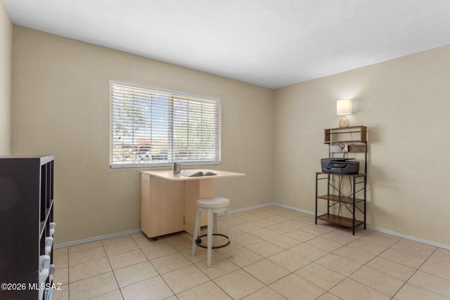 133 E Mountain Morning Drive, Oro Valley, AZ 85737