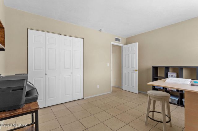 133 E Mountain Morning Drive, Oro Valley, AZ 85737