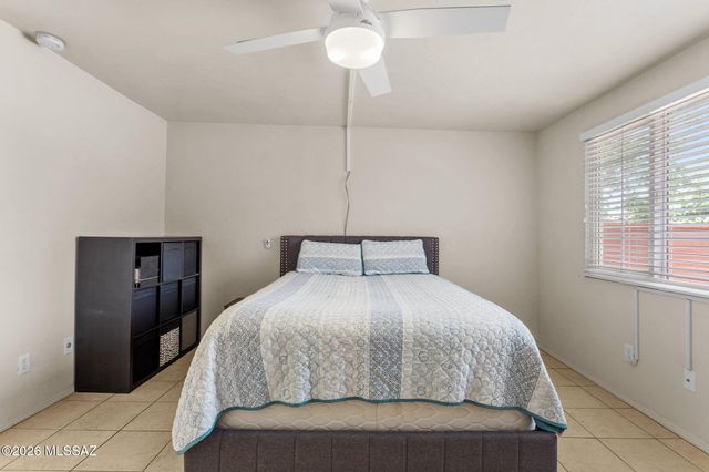 133 E Mountain Morning Drive, Oro Valley, AZ 85737