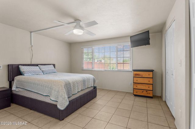 133 E Mountain Morning Drive, Oro Valley, AZ 85737