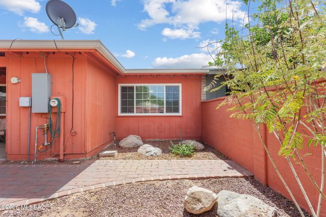133 E Mountain Morning Drive, Oro Valley, AZ 85737
