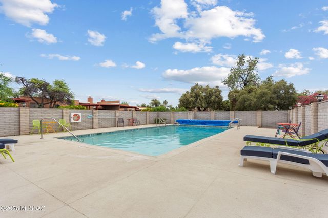 133 E Mountain Morning Drive, Oro Valley, AZ 85737