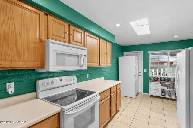 133 E Mountain Morning Drive, Oro Valley, AZ 85737