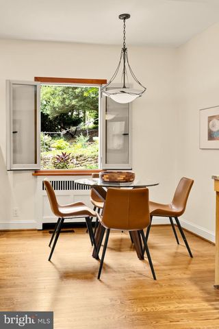 3111 CHAIN BRIDGE RD NW, Washington, DC 20016