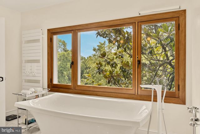 3111 CHAIN BRIDGE RD NW, Washington, DC 20016