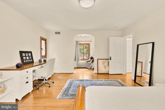 3111 CHAIN BRIDGE RD NW, Washington, DC 20016