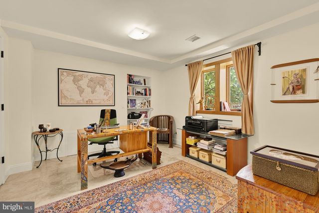 3111 CHAIN BRIDGE RD NW, Washington, DC 20016