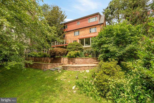 3111 CHAIN BRIDGE RD NW, Washington, DC 20016