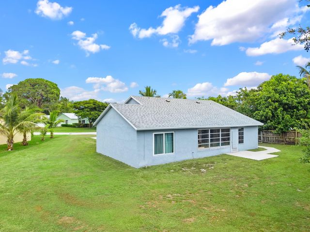 119 Lakeside Circle, Jupiter, FL 33458