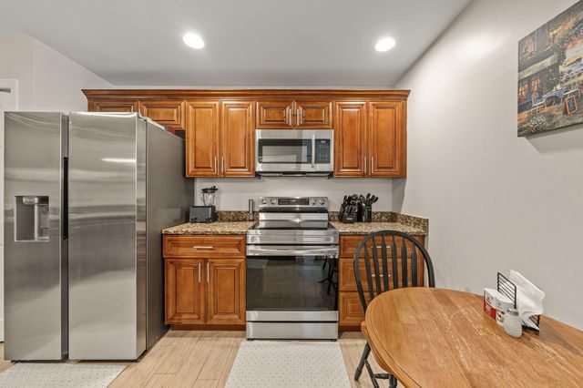119 Lakeside Circle, Jupiter, FL 33458