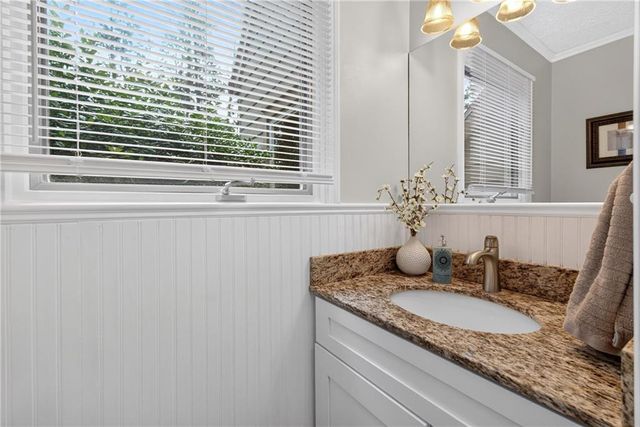 208 Nacoochee Drive, Woodstock, GA 30188