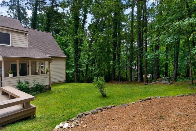208 Nacoochee Drive, Woodstock, GA 30188