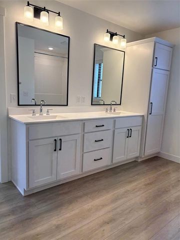 9217 24th Avenue, Eau Claire, WI 54703