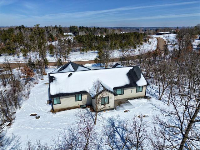 9217 24th Avenue, Eau Claire, WI 54703