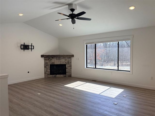 9217 24th Avenue, Eau Claire, WI 54703