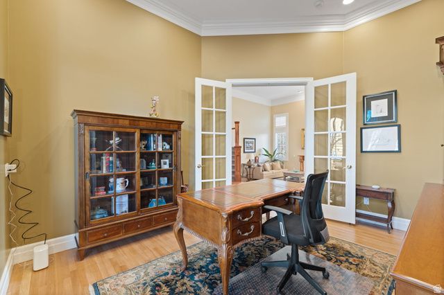 8266 S CREEK HOLLOW CV, Cottonwood Heights, UT 84093