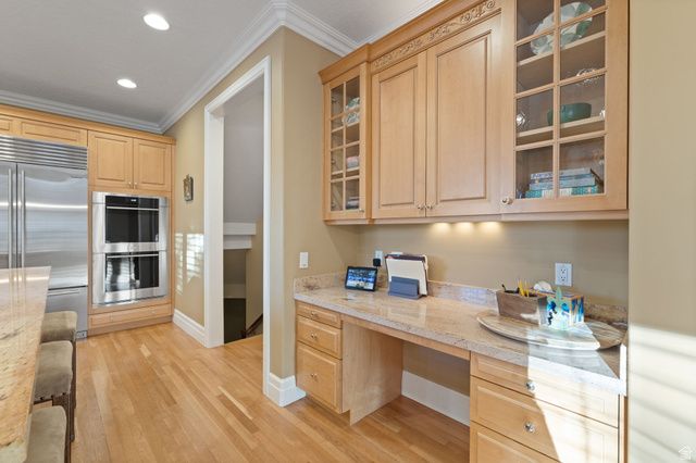 8266 S CREEK HOLLOW CV, Cottonwood Heights, UT 84093