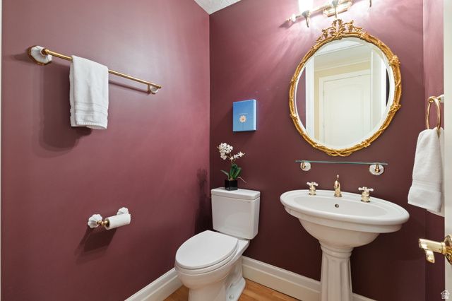 8266 S CREEK HOLLOW CV, Cottonwood Heights, UT 84093