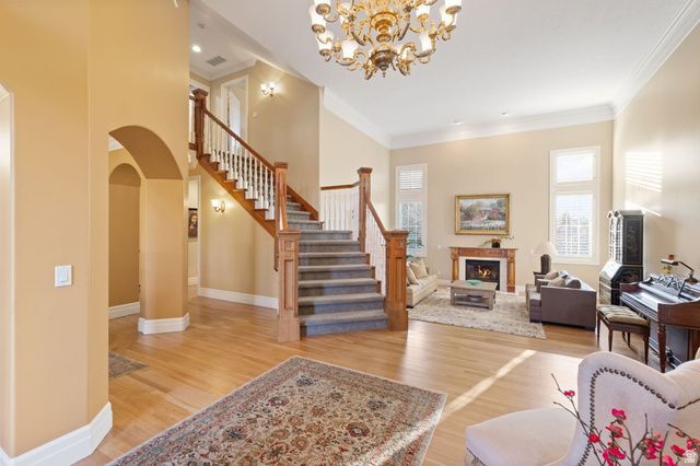 8266 S CREEK HOLLOW CV, Cottonwood Heights, UT 84093