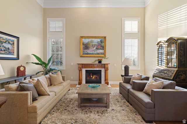 8266 S CREEK HOLLOW CV, Cottonwood Heights, UT 84093