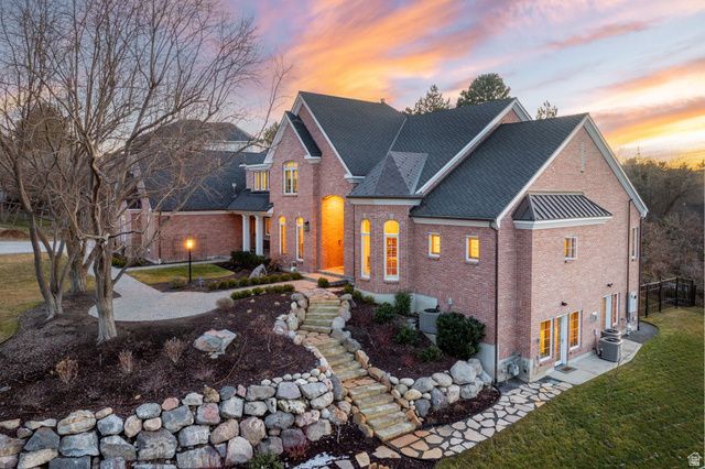 8266 S CREEK HOLLOW CV, Cottonwood Heights, UT 84093