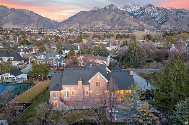 8266 S CREEK HOLLOW CV, Cottonwood Heights, UT 84093