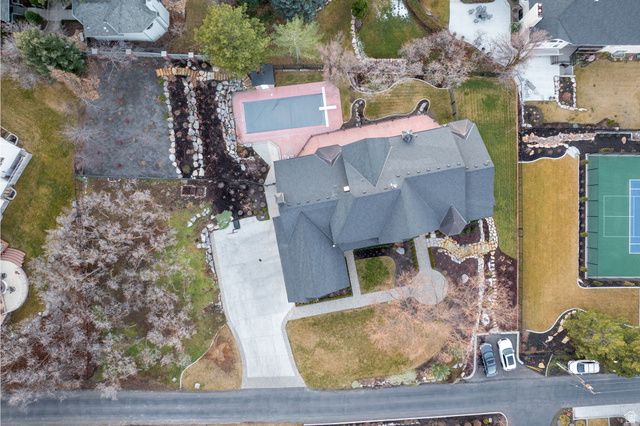 8266 S CREEK HOLLOW CV, Cottonwood Heights, UT 84093