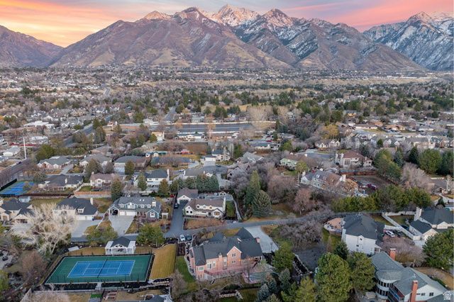 8266 S CREEK HOLLOW CV, Cottonwood Heights, UT 84093