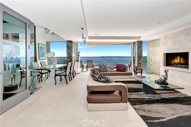 1261 Ocean Front, Laguna Beach, CA 92651