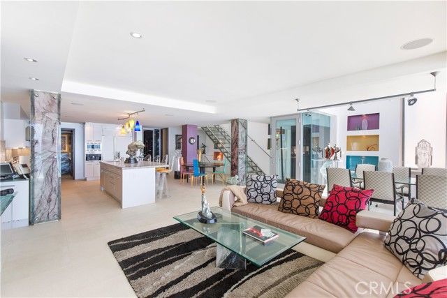 1261 Ocean Front, Laguna Beach, CA 92651