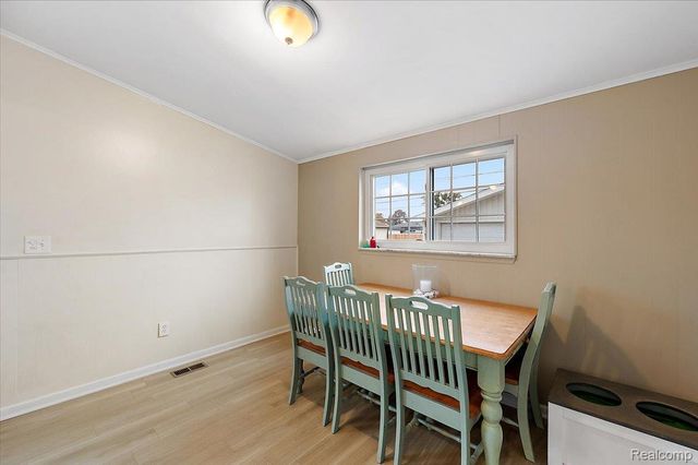 18053 S Wind Drive, Fraser, MI 48026