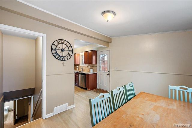 18053 S Wind Drive, Fraser, MI 48026