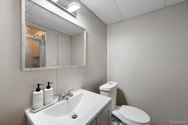 18053 S Wind Drive, Fraser, MI 48026