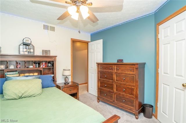 304 Rodeo Circle, Louisville, OH 44641