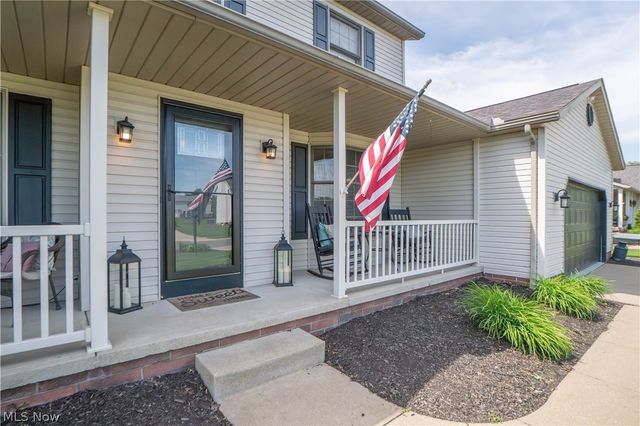 304 Rodeo Circle, Louisville, OH 44641
