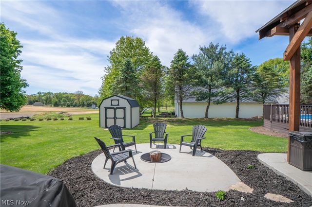 304 Rodeo Circle, Louisville, OH 44641