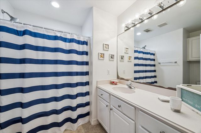 13723 Pirates Beach Boulevard, Galveston, TX 77554