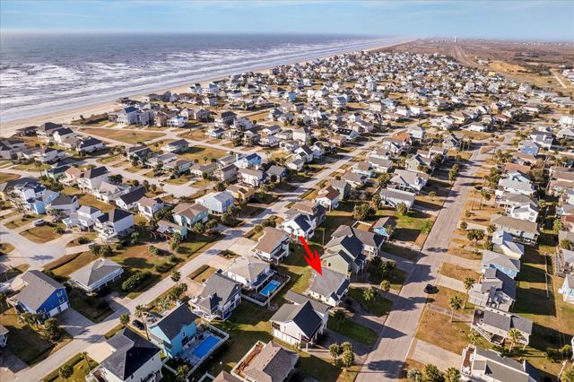 13723 Pirates Beach Boulevard, Galveston, TX 77554