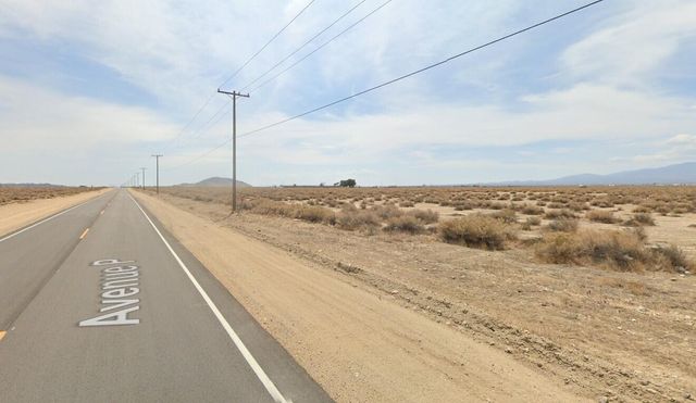 24500 E Avenue P, Palmdale, CA 93591