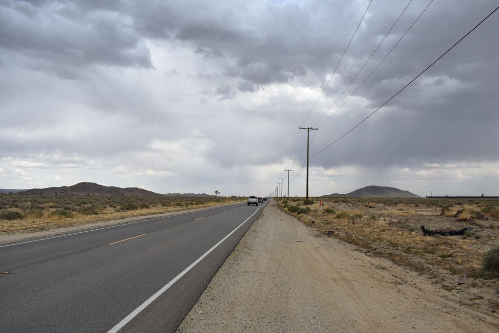 24500 E Avenue P, Palmdale, CA 93591