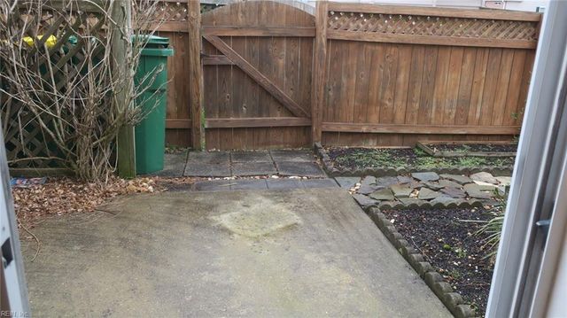 220 Belmont CIR, Yorktown, VA 23693