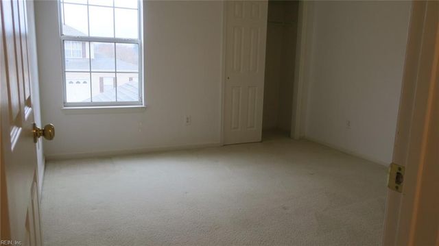 220 Belmont CIR, Yorktown, VA 23693