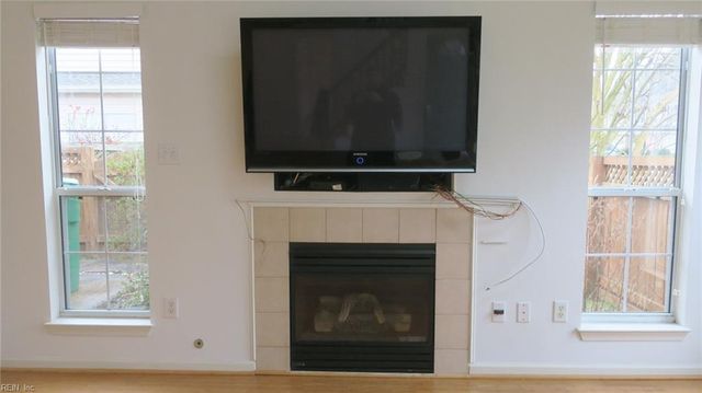 220 Belmont CIR, Yorktown, VA 23693